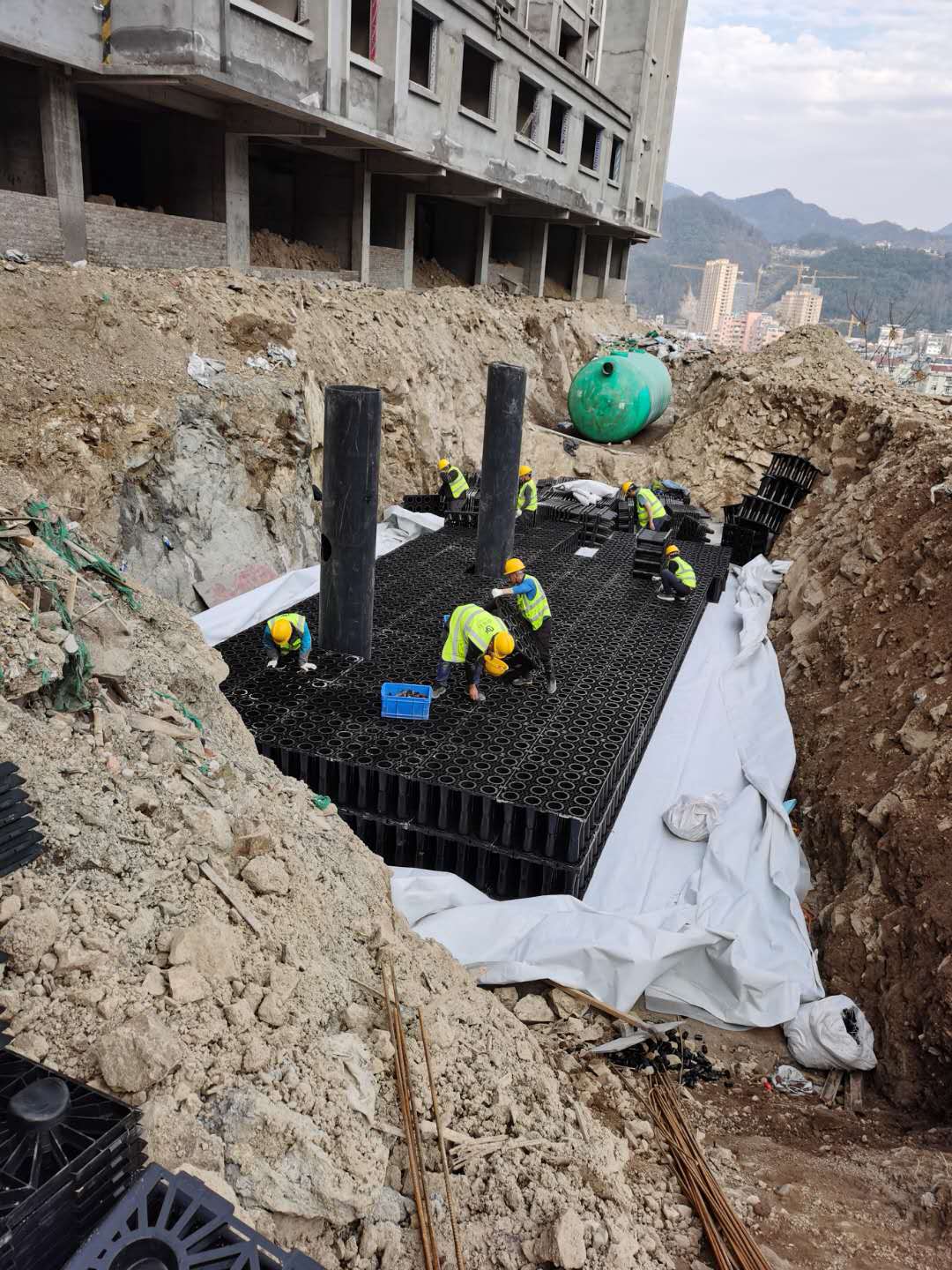 金華磐安萬(wàn)影達(dá)文化產(chǎn)業(yè)園雨水收集系統(tǒng)施工2