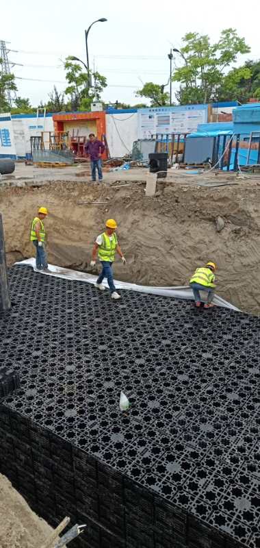 杭州下沙濕地幼兒園雨水回收池施工4
