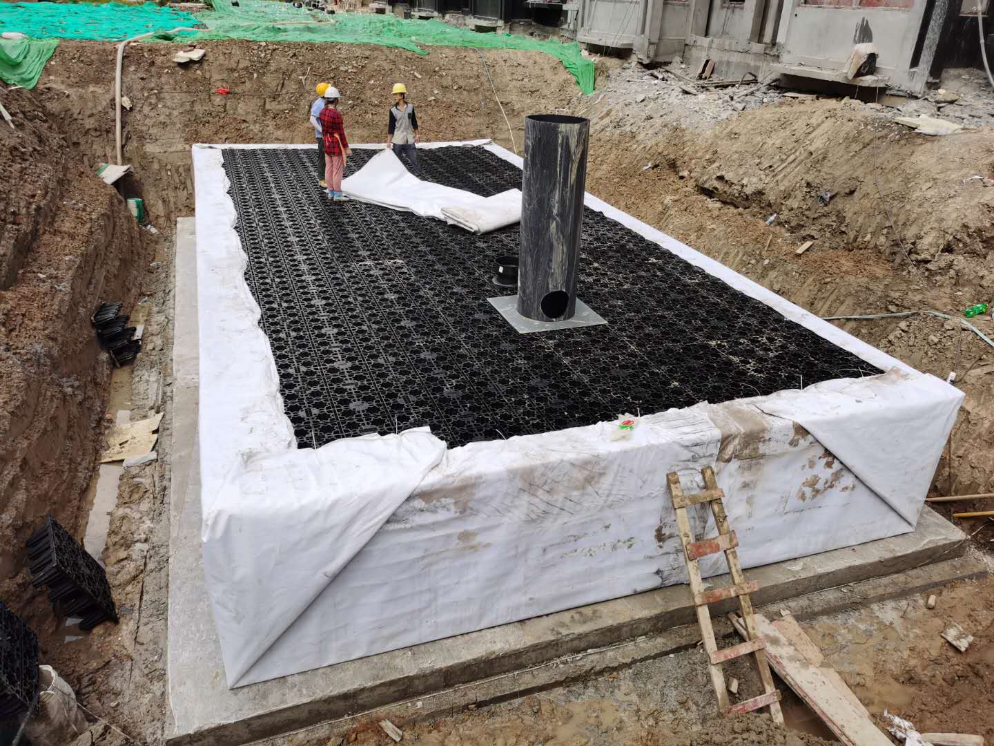 金鳳梧桐華苑雨水收集回用系統(tǒng)簽約并施工4